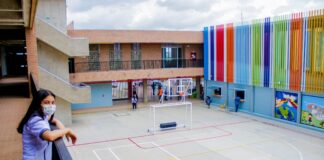 Ministerio de Educación crea ruta contra violencias de género y adopta licencia menstrual remunerada