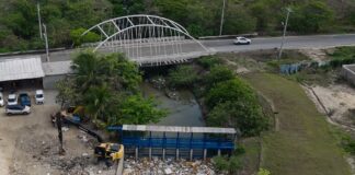 Con la trampa del arroyo León y jornadas permanentes de limpieza, Barranquilla mantiene sus fuentes de agua más limpias: alcalde Char