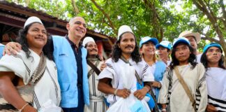 Alcalde Pinedo fortalece atención rural entregando ayudas en Guachaca