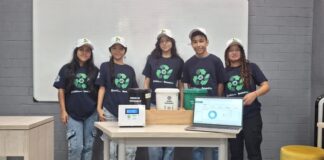 Estudiantes de Barranquilla llevaron a Chile un dispositivo inteligente que promueve el reciclaje con inteligencia artificial