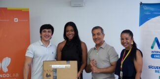 Air-e fortalece el liderazgo comunitario y emprendimiento con exreinas populares del Carnaval de Barranquilla