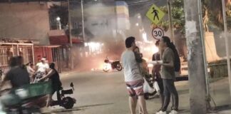 Protesta con bloqueo y quema de llantas afecta la movilidad en Malambo por falta de energía