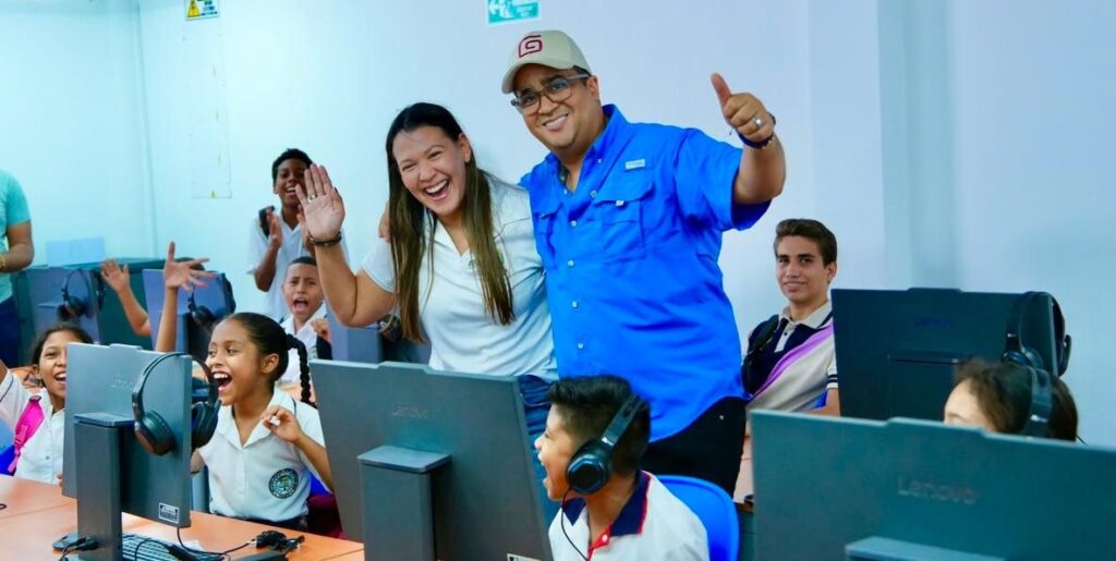 1.412 estudiantes de Urumita cuentan con nuevos ambientes tecnológicos