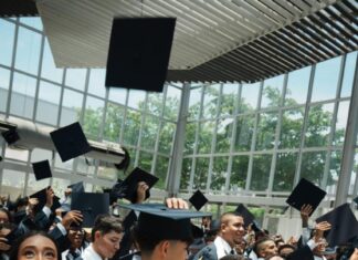 IUB gradúa 669 nuevos técnicos, tecnólogos, profesionales y posgraduados y celebra las primeras cohortes de cinco programas académicos