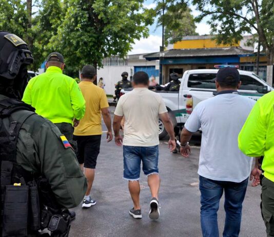 Presidente Abelardo De La Espriella confirmó la captura de 30 personas presuntamente vinculadas con estructuras narcoterroristas