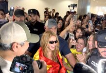 Traje mi Barranquilla para que sientan mi infancia: Shakira a su llegada a Madrid para gira de conciertos