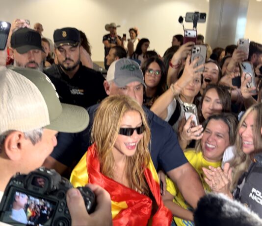 Traje mi Barranquilla para que sientan mi infancia: Shakira a su llegada a Madrid para gira de conciertos