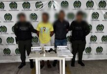 POLICÍA CAPTURA A DOS PRESUNTOS INTEGRANTES DE “LOS PEPES” E INCAUTA ARMAS DE FUEGO EN MALAMBO